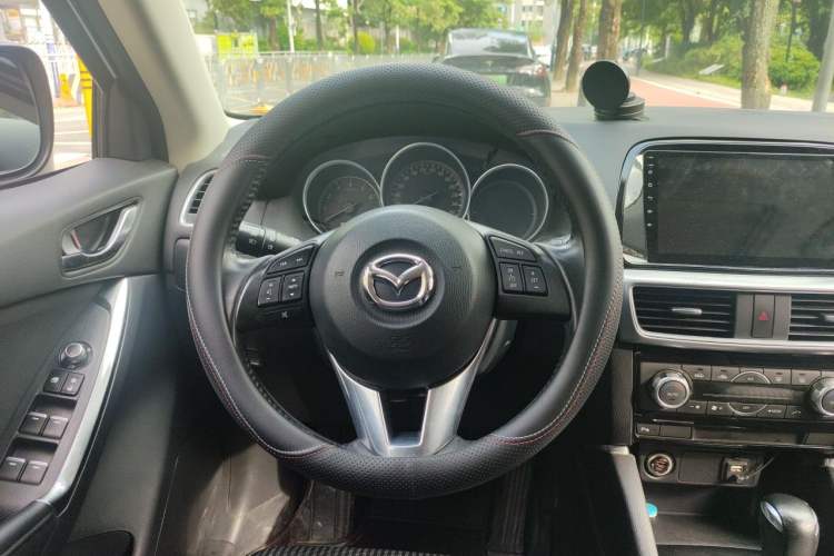 Used Mazda CX-5 2015 2.0L Automatic Two-Wheel Drive Urban Version Steering Wheel