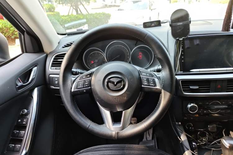 Used Mazda CX-5 2015 2.5L Automatic 4x4 Prestige Edition Steering Wheel