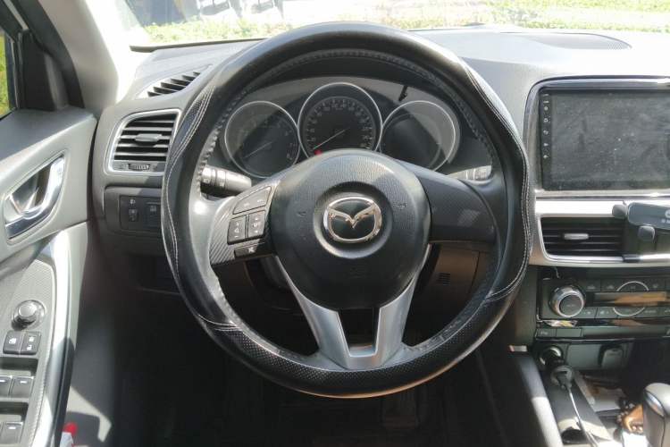 Used Mazda CX-5 2015 2.0L Automatic Two-Wheel Drive Urban Version Steering Wheel