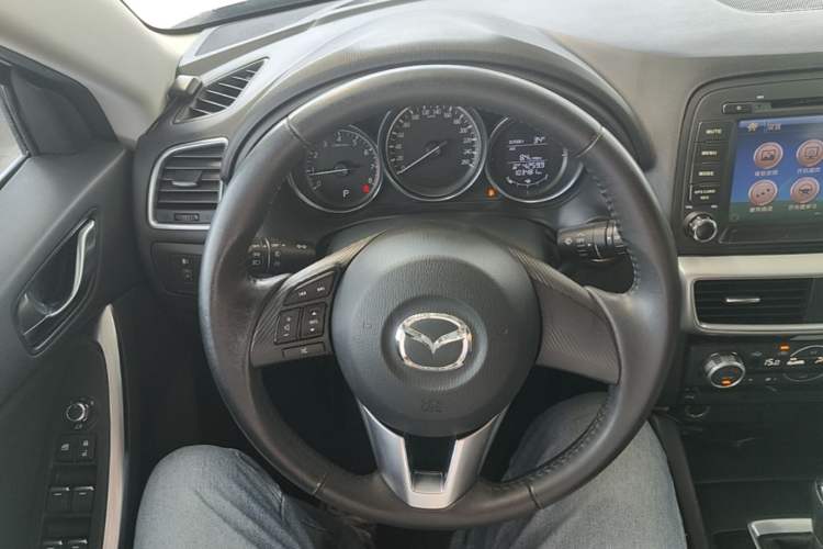 Used Mazda CX-5 2015 2.0L Automatic Two-Wheel Drive Urban Version Steering Wheel
