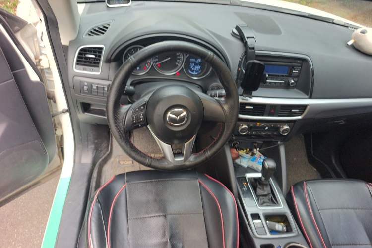 Used Mazda CX-5 2015 2.0L Automatic Two-Wheel Drive Urban Version Steering Wheel