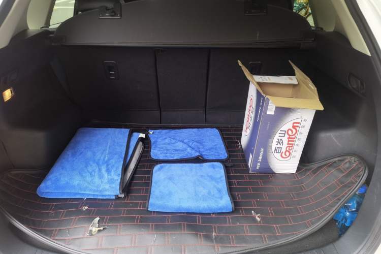 Used Mazda CX-5 2015 2.5L Automatic 4x4 Prestige Edition Trunk