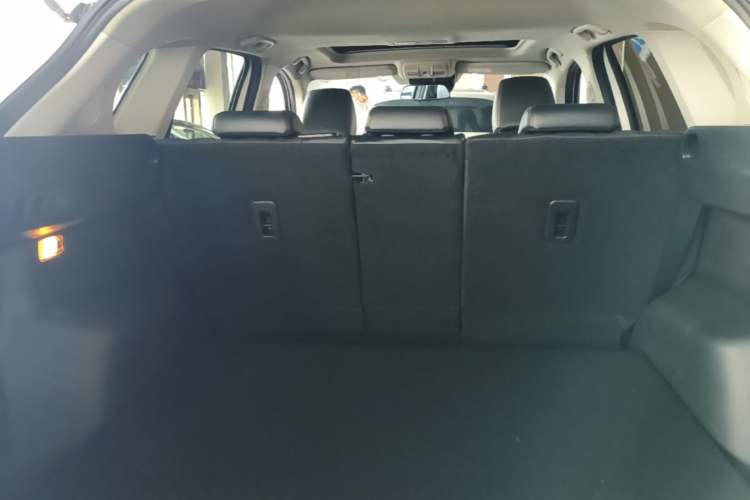 Used Mazda CX-5 2015 2.5L Automatic 4x4 Flagship Model Trunk
