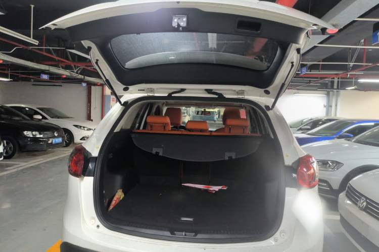 Used Mazda CX-5 2015 2.0L Automatic Two-Wheel Drive Urban Version Trunk