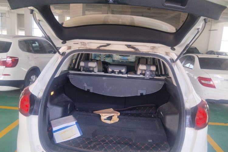 Used Mazda CX-5 2015 2.0L Manual Two-Wheel Drive Comfort Version Trunk