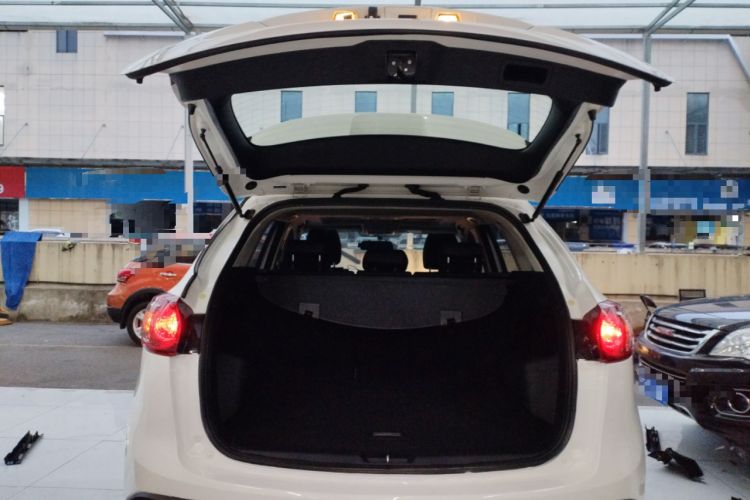 Used Mazda CX-5 2015 2.0L Automatic Two-Wheel Drive Urban Version Trunk