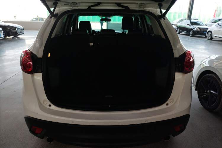 Used Mazda CX-5 2015 2.0L Automatic Two-Wheel Drive Urban Version Trunk