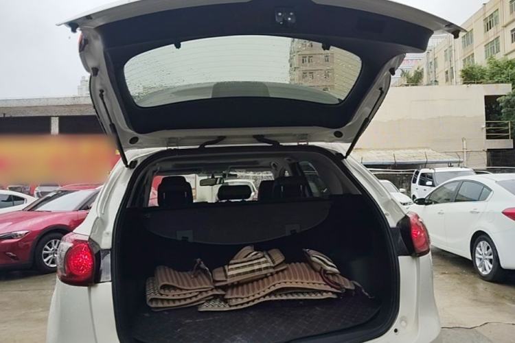 Used Mazda CX-5 2015 2.0L Automatic 4x4 Luxury Edition Trunk