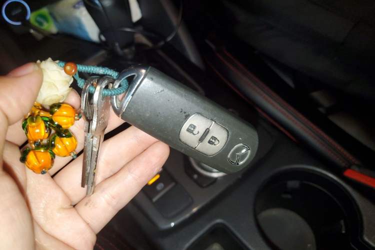 Used Mazda CX-5 2015 2.0L Automatic Two-Wheel Drive Urban Version Vehicle Key