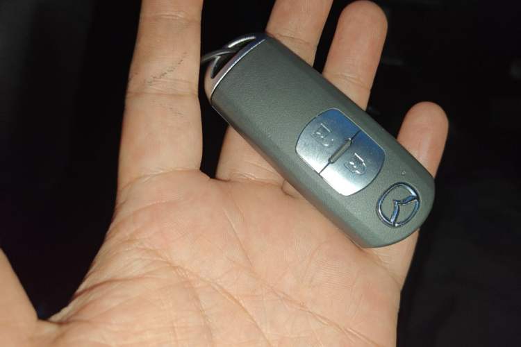 Used Mazda CX-5 2015 2.0L Automatic Two-Wheel Drive Urban Version Vehicle Key
