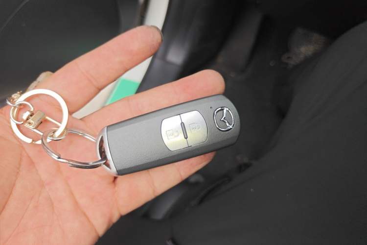 Used Mazda CX-5 2015 2.0L Automatic Two-Wheel Drive Urban Version Vehicle Key