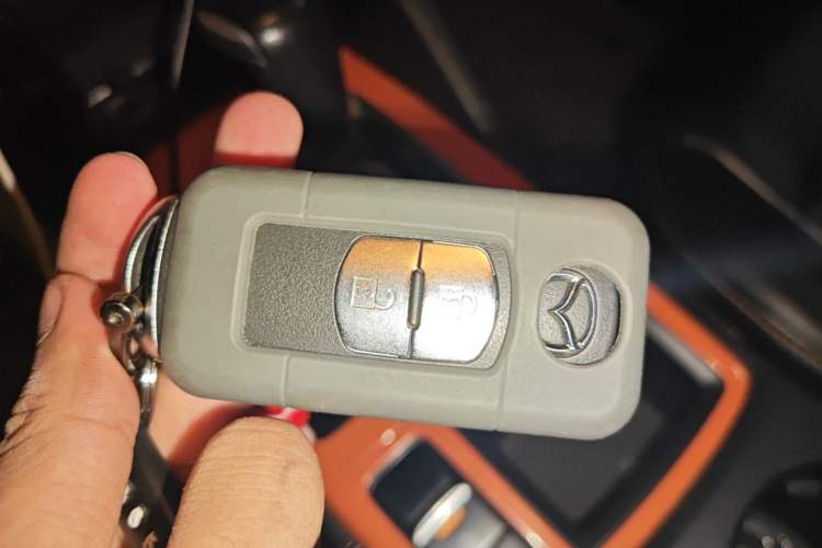Used Mazda CX-5 2015 2.0L Automatic Two-Wheel Drive Urban Version Vehicle Key