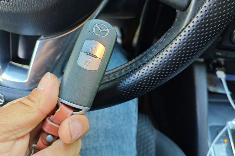 Used Mazda CX-5 2015 2.0L Automatic Two-Wheel Drive Urban Version Vehicle Key