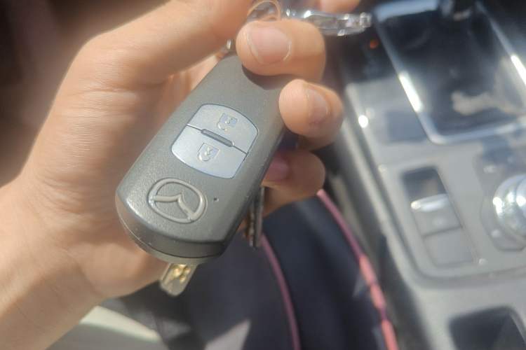 Used Mazda CX-5 2015 2.0L Automatic Two-Wheel Drive Urban Version Vehicle Key