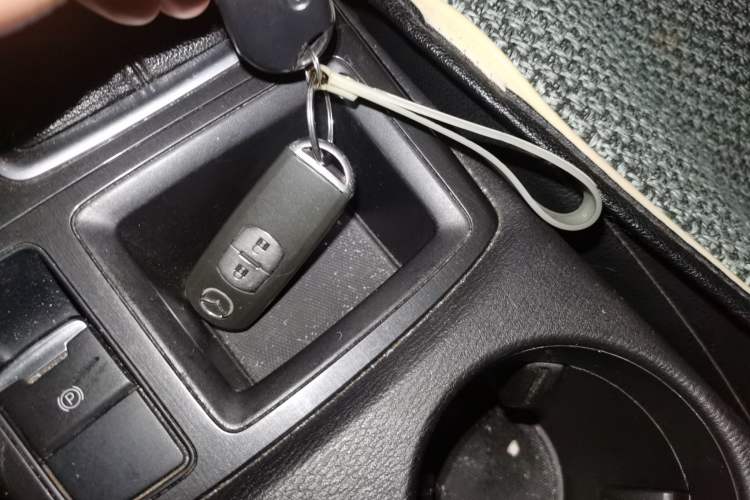 Used Mazda CX-5 2015 2.0L Automatic Two-Wheel Drive Urban Version Vehicle Key