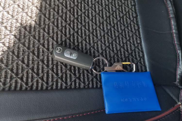Used Mazda CX-5 2015 2.0L Automatic Two-Wheel Drive Urban Version Vehicle Key