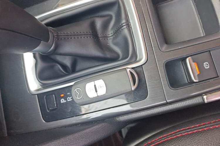 Used Mazda CX-5 2015 2.0L Automatic Two-Wheel Drive Urban Version Vehicle Key