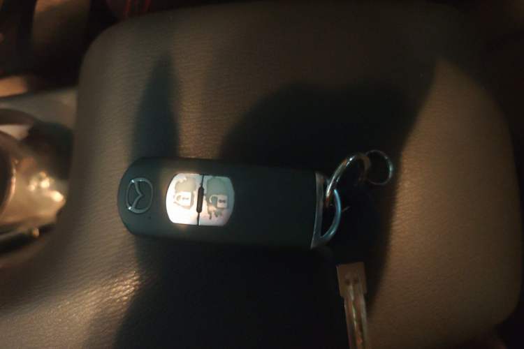 Used Mazda CX-5 2015 2.0L Automatic Two-Wheel Drive Urban Version Vehicle Key