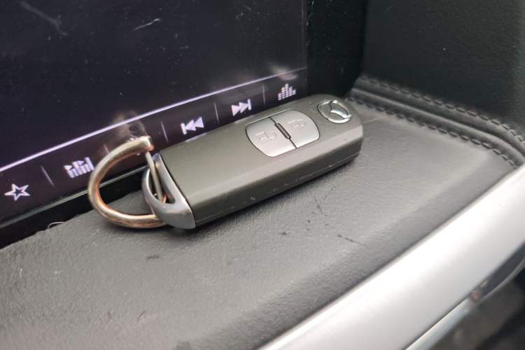 Used Mazda CX-5 2015 2.0L Automatic 4x4 Luxury Edition Vehicle Key