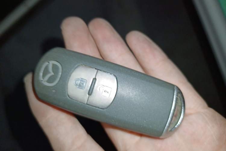 Used Mazda CX-5 2015 2.0L Automatic Two-Wheel Drive Urban Version Vehicle Key