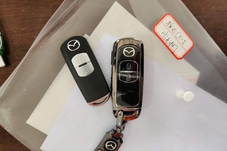 Used Mazda CX-5 2015 2.0L Automatic 4x4 Luxury Edition Vehicle Key