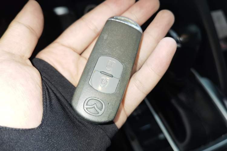Used Mazda CX-5 2015 2.0L Automatic Two-Wheel Drive Urban Version Vehicle Key