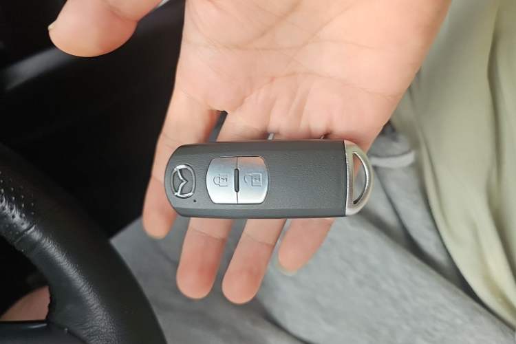 Used Mazda CX-5 2015 2.0L Automatic Two-Wheel Drive Urban Version Vehicle Key