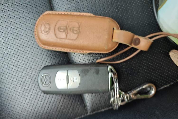 Used Mazda CX-5 2015 2.0L Automatic Two-Wheel Drive Urban Version Vehicle Key