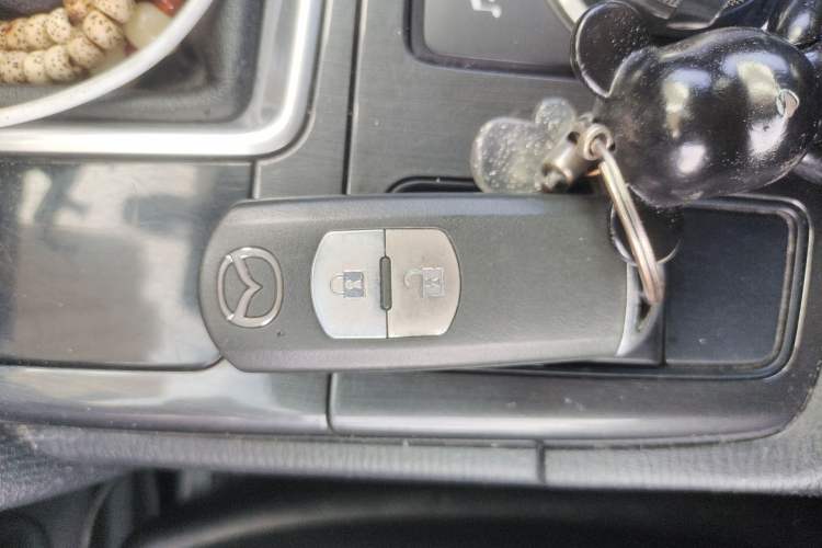 Used Mazda CX-5 2015 2.0L Automatic 4x4 Luxury Edition Vehicle Key