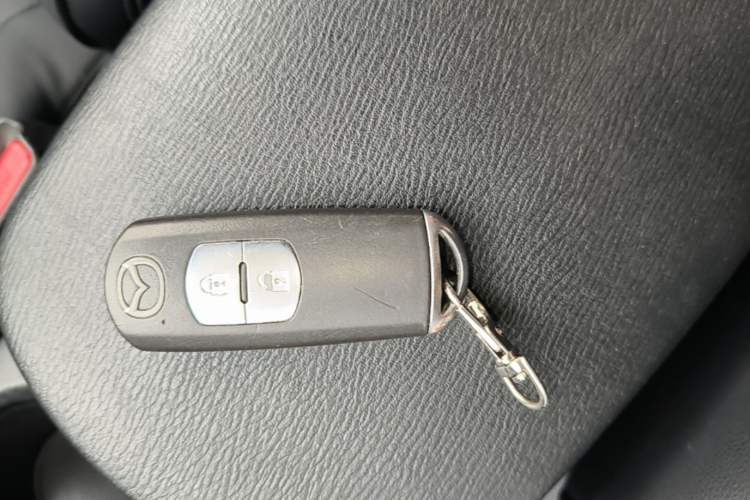 Used Mazda CX-5 2015 2.0L Manual Two-Wheel Drive Comfort Version Vehicle Key