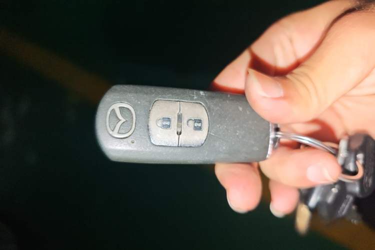 Used Mazda CX-5 2015 2.0L Automatic Two-Wheel Drive Urban Version Vehicle Key