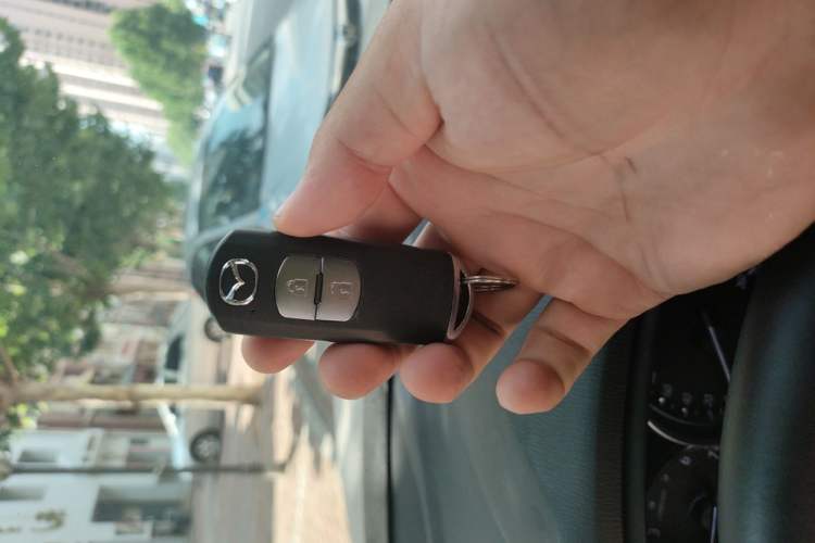 Used Mazda CX-5 2015 2.0L Automatic Two-Wheel Drive Urban Version Vehicle Key