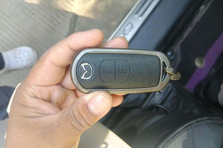 Used Mazda CX-5 2015 2.0L Automatic Two-Wheel Drive Urban Version Vehicle Key
