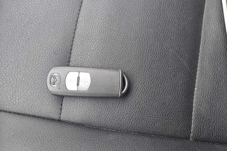 Used Mazda CX-5 2015 2.0L Automatic Two-Wheel Drive Urban Version Vehicle Key