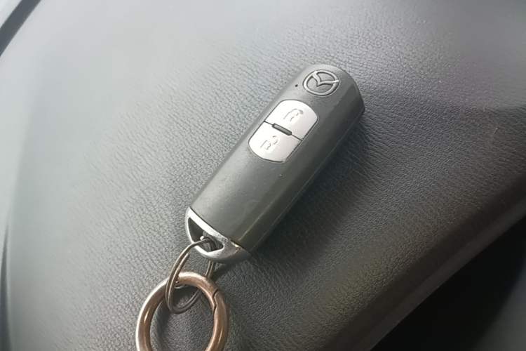 Used Mazda CX-5 2015 2.0L Automatic Two-Wheel Drive Urban Version Vehicle Key
