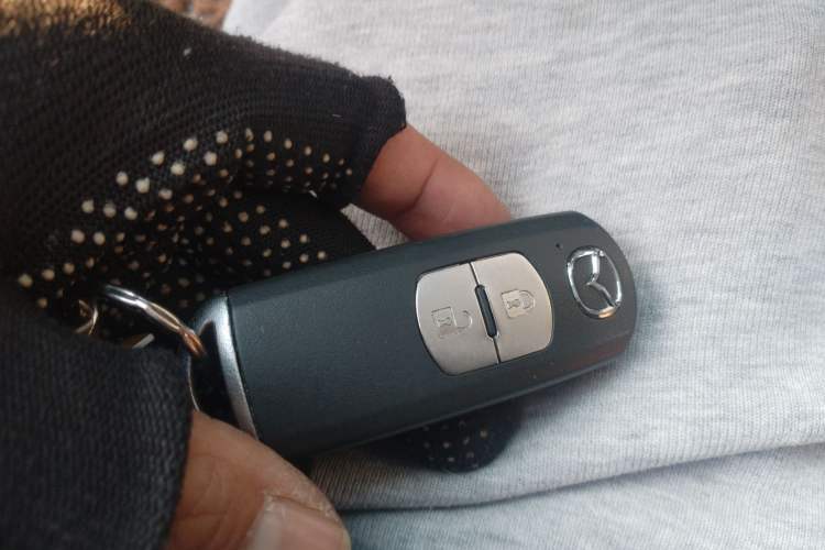 Used Mazda CX-5 2015 2.0L Automatic Two-Wheel Drive Urban Version Vehicle Key