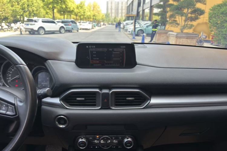Used Mazda CX-5 2017 2.0L Automatic 2WD ZhiShang Trim China V Standard Audio And AC Panel