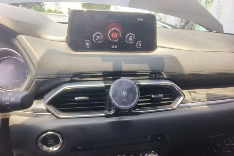 Used Mazda CX-5 2017 2.5L Automatic 4x4 ZhiZun Version China V Standard Audio And AC Panel