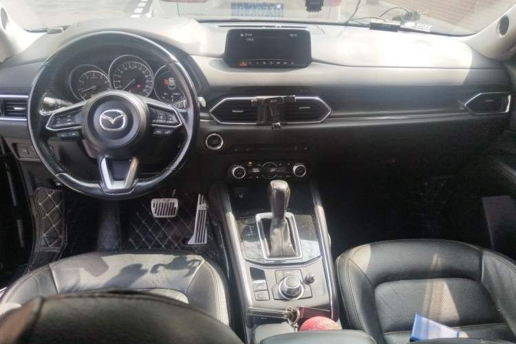 Used Mazda CX-5 2017 2.5L Automatic 4x4 Flagship Version China V Standard Center Console