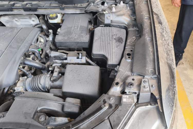 Used Mazda CX-5 2017 2.5L Automatic 4x4 Flagship Version China VI Standard Engine Bay Left