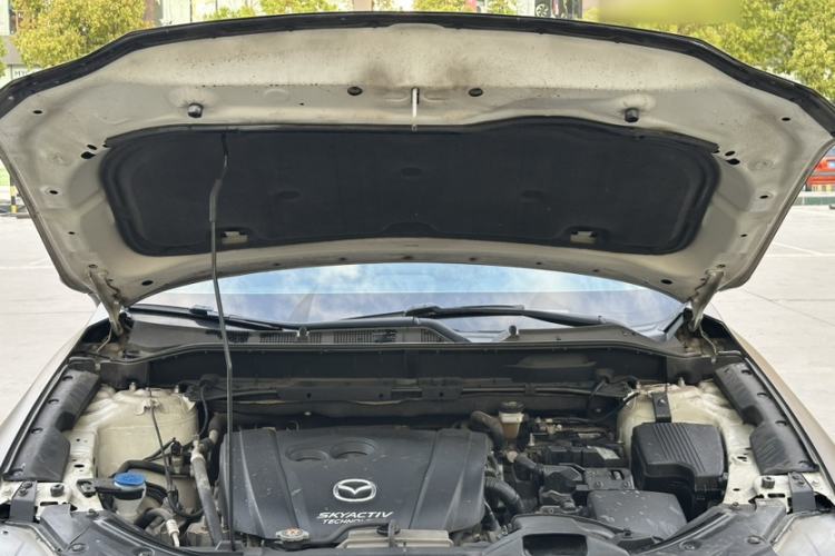 Used Mazda CX-5 2017 2.0L Automatic 2WD ZhiShang Trim China V Standard Engine Bay