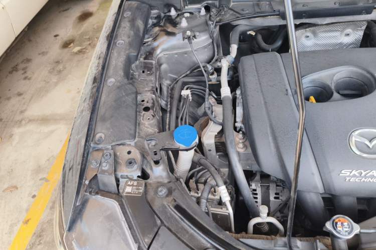 Used Mazda CX-5 2017 2.5L Automatic 4x4 Flagship Version China VI Standard Engine Bay Right