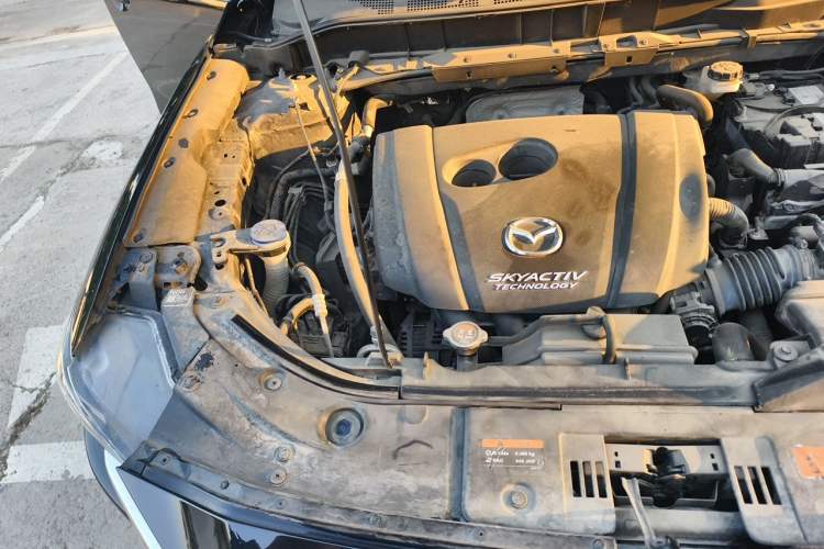 Used Mazda CX-5 2017 2.0L Automatic 2WD Smart Enjoyment Version China V Standard Engine Bay Right