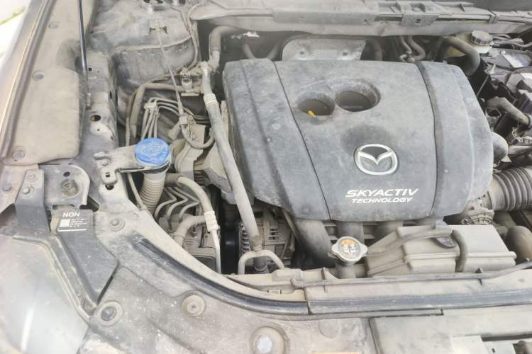 Used Mazda CX-5 2017 2.5L Automatic 4x4 ZhiZun Version China V Standard Engine Bay Right