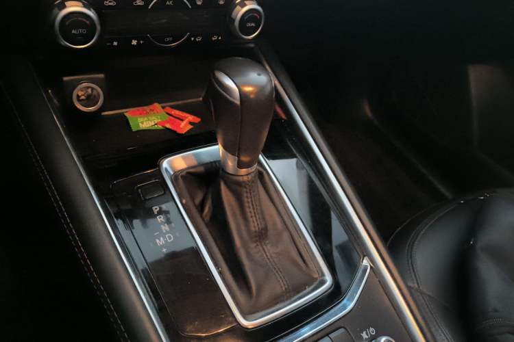 Used Mazda CX-5 2017 2.5L Automatic 2WD ZhiZun Version China V Standard Gear Lever