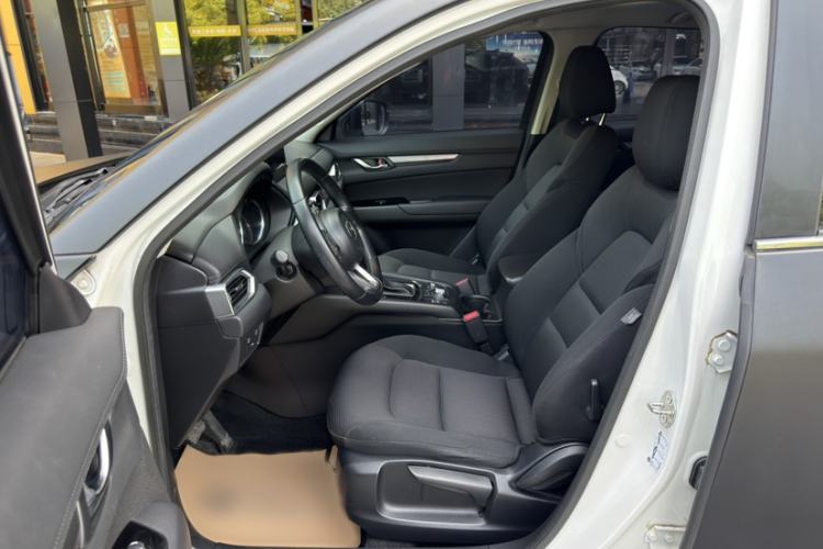 Used Mazda CX-5 2017 2.0L Automatic 2WD ZhiShang Trim China V Standard Interior 1