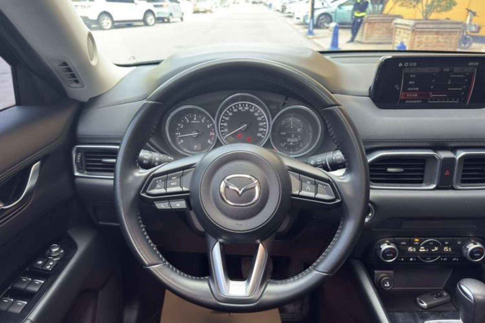 Used Mazda CX-5 2017 2.0L Automatic 2WD ZhiShang Trim China V Standard Interior 4