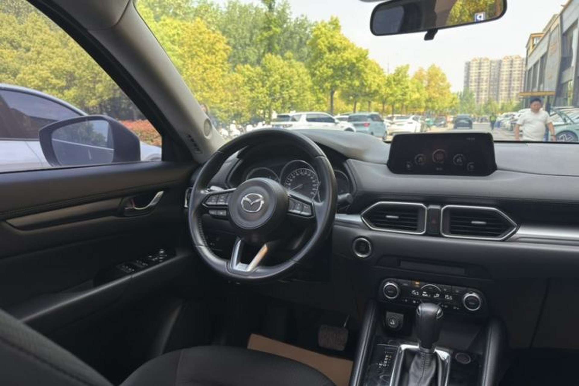 Used Mazda CX-5 2017 2.0L Automatic 2WD ZhiShang Trim China V Standard Interior 8