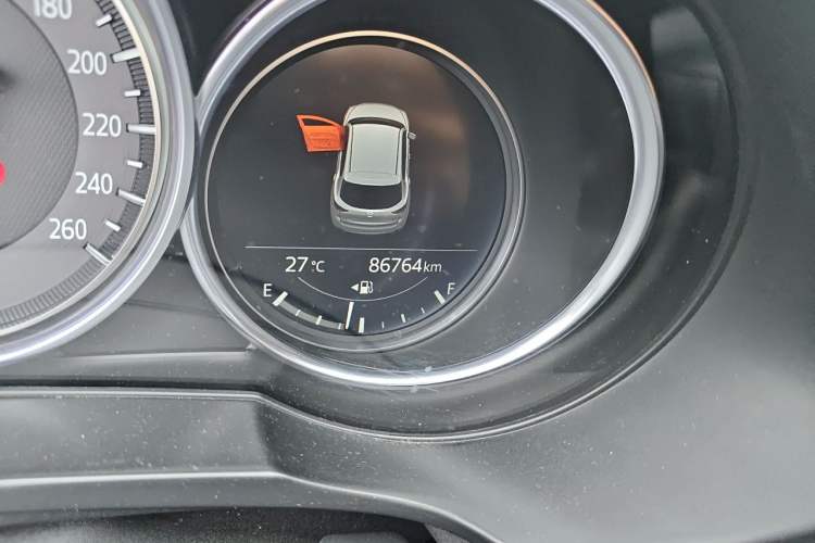 Used Mazda CX-5 2017 2.5L Automatic 2WD ZhiZun Version China VI Standard Odometer Close Up