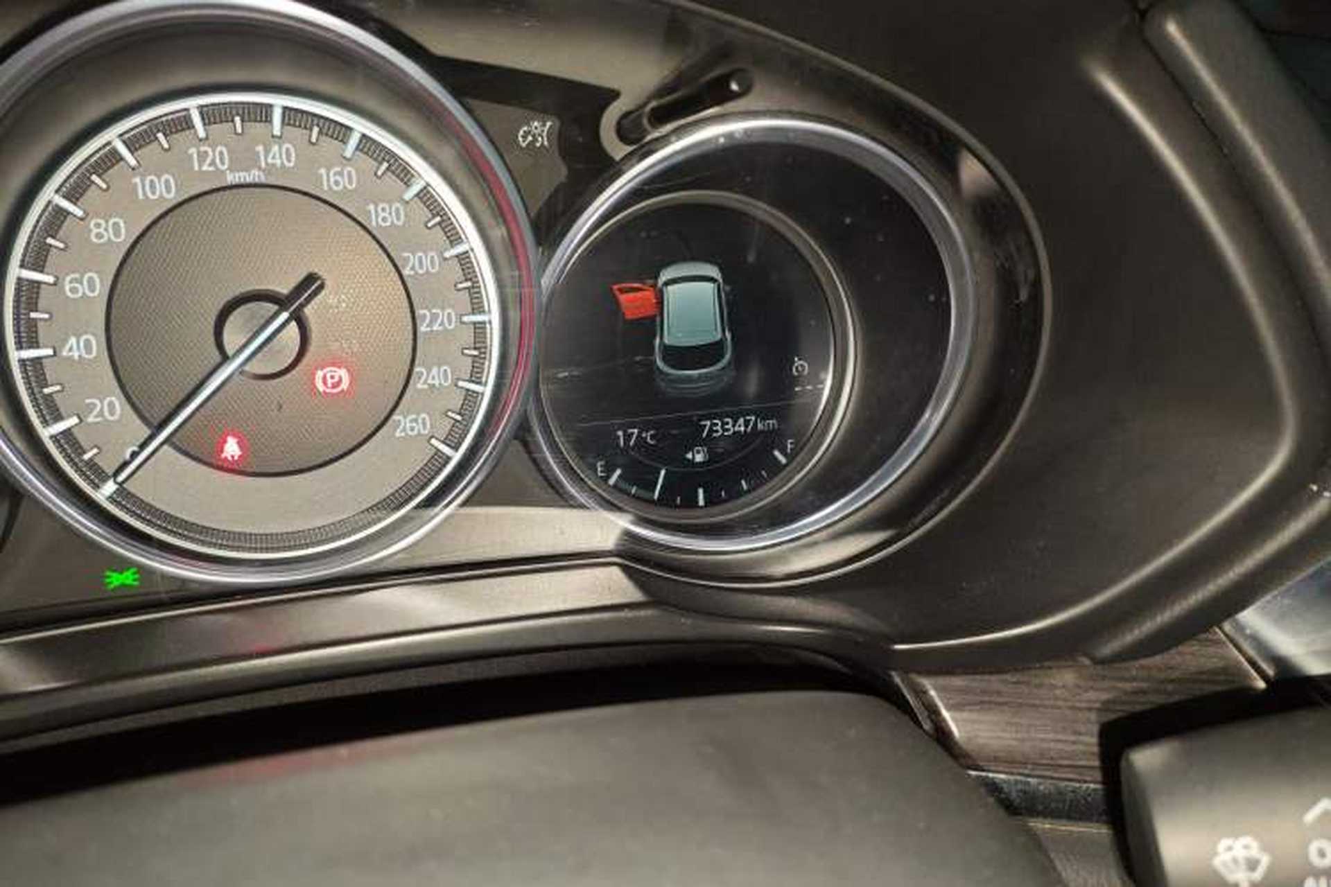 Used Mazda CX-5 2017 2.5L Automatic 4x4 ZhiZun Version China V Standard Odometer Close Up